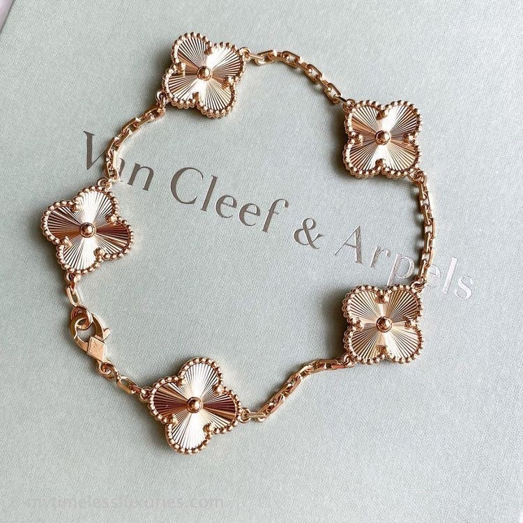 Van Cleef Apparels Bracelet